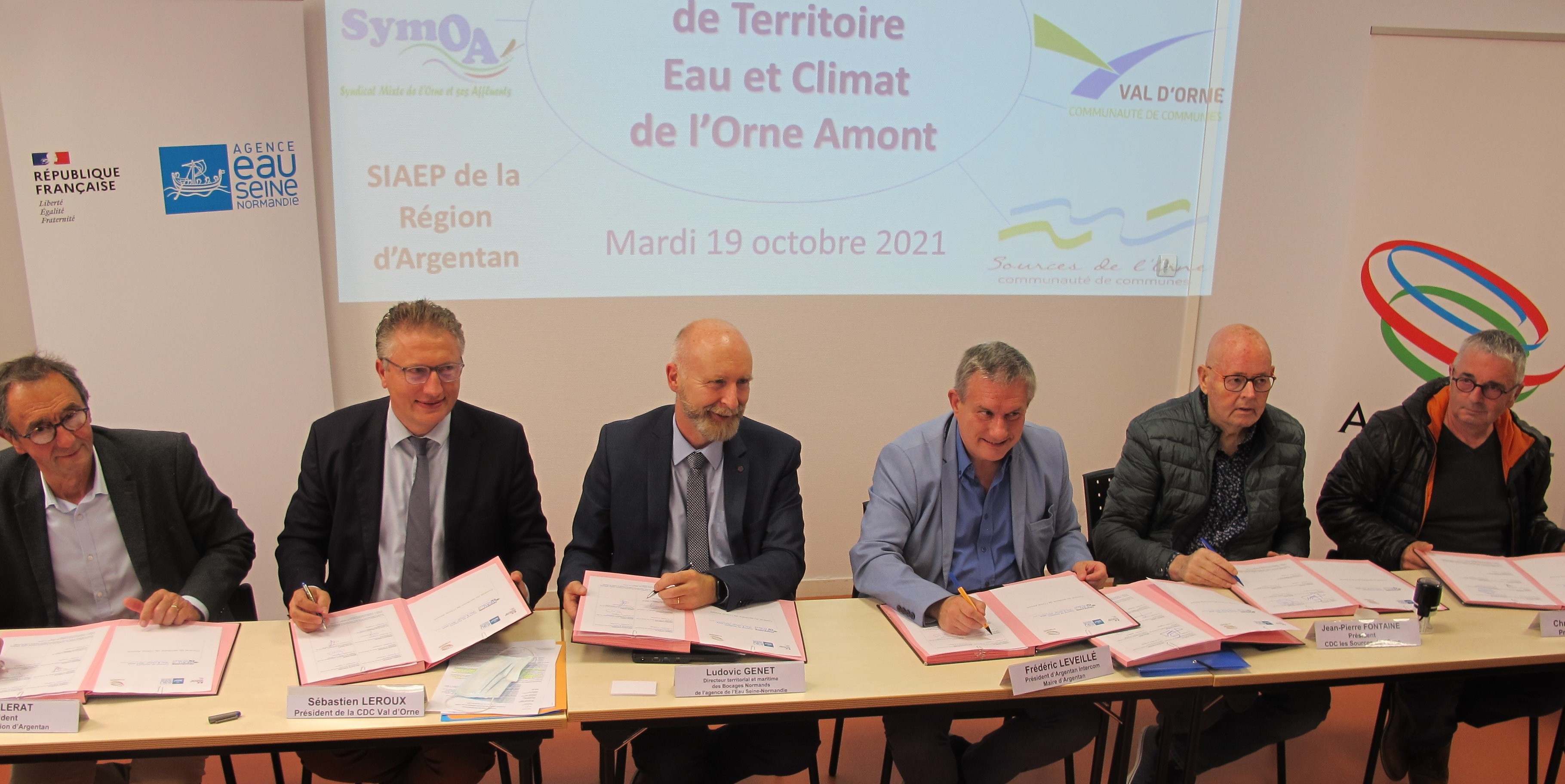 Signature du contrat Orne Amont