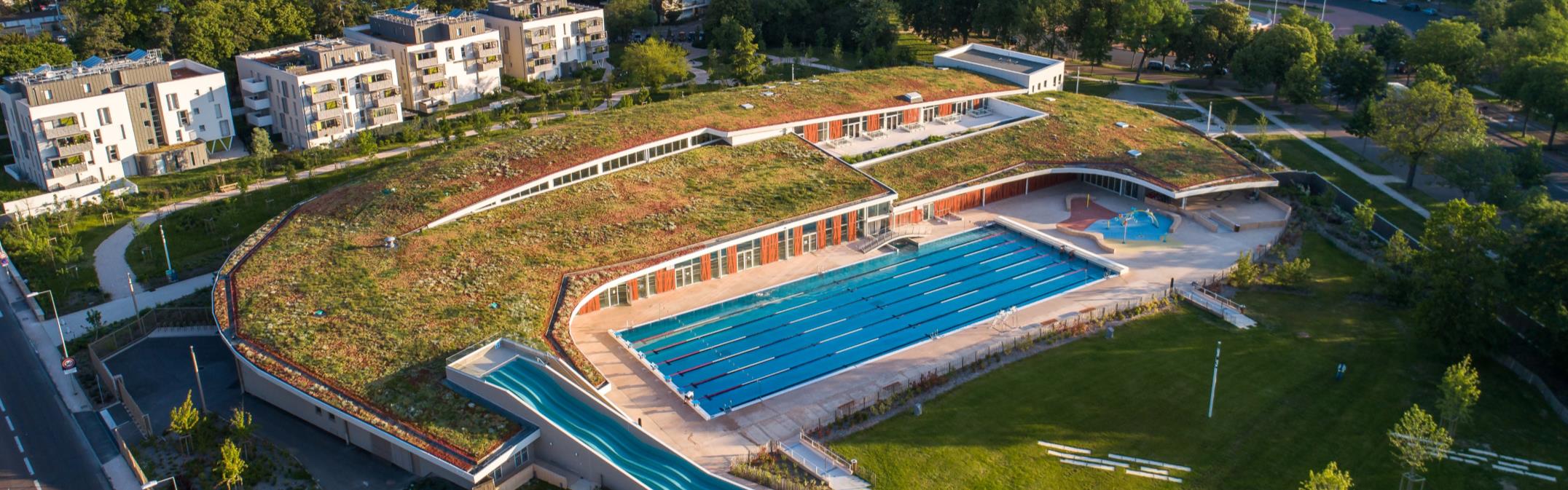 Piscine végétalisée