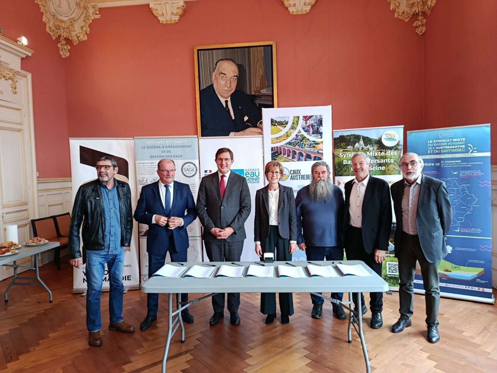 Photo des signataires