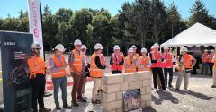 photo de la pose de la première pierre de la station d'eau potable de beauvais