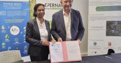 Sandrine Rocard et Franck Leroy signent le contrat de territoire Epernay Agglo Champagne